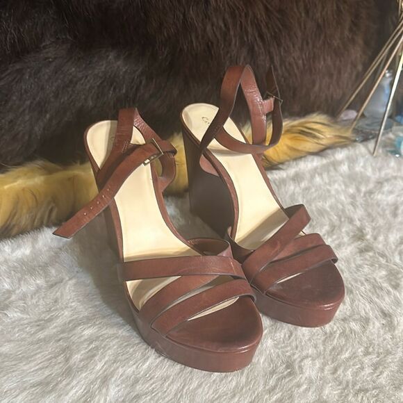 Cole Haan wedge heels 8.5 (700) - Picture 1 of 5